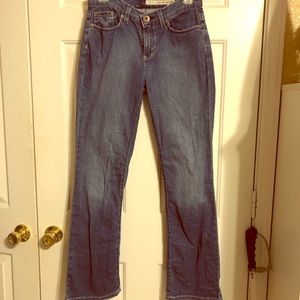 DKNY women’s size 2s SOHO dark denim jeans